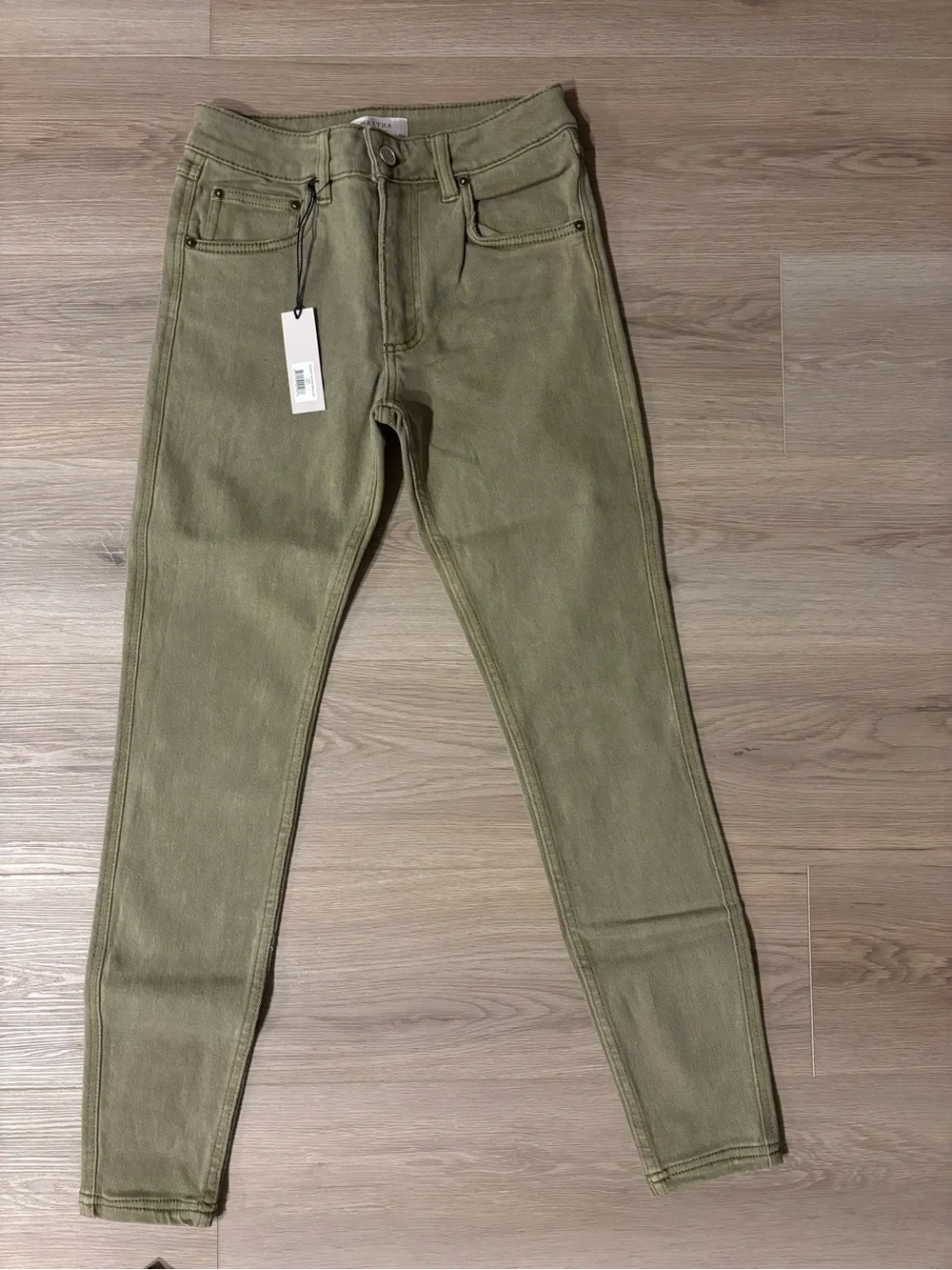 Martha Stewart Mid-Rise Skinny Jeans Sage / Olive MSRP $68